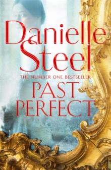 Past Perfect : A spellbinding story of an unexpected friendship spanning a century