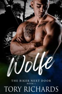 Wolfe : The Biker Next Door, #1