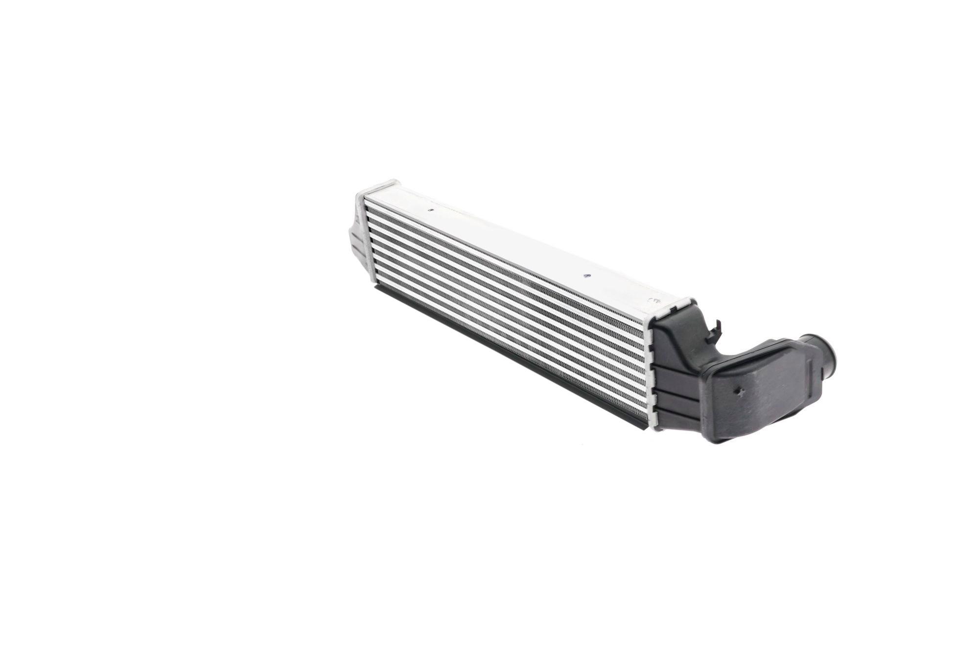 AKS DASIS 057002N Intercooler BMW: 3 Saloon