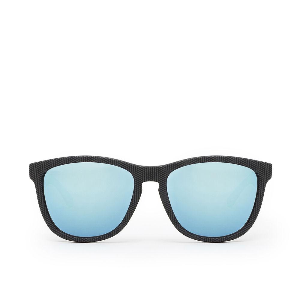 One polarized #carbono blue chrome