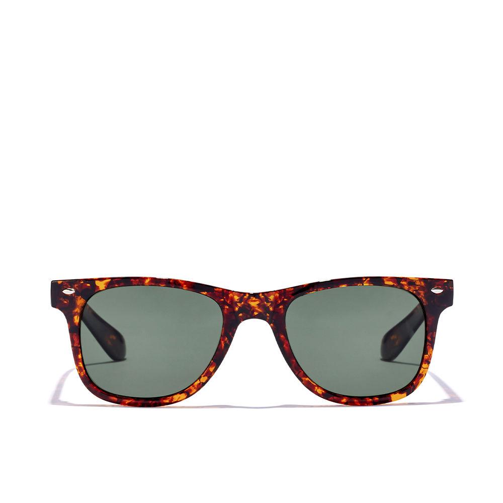 Slater polarized #carey green