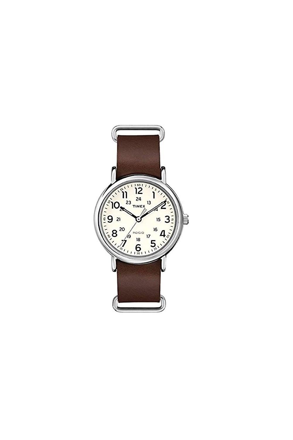 Adults Timex Gents Weekender Leather Strap Watch T2P495