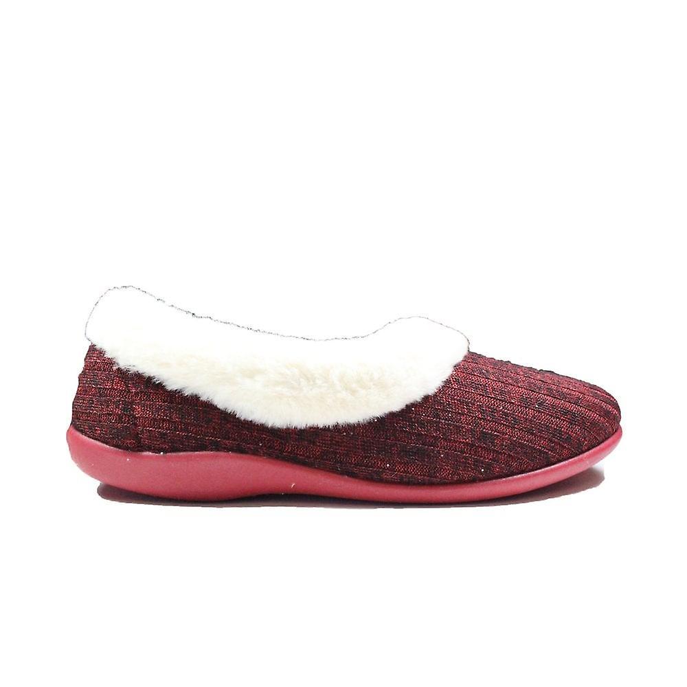 Women's Fleet & Foster Hilda | Burgundy | Womens Slippers Uk 8