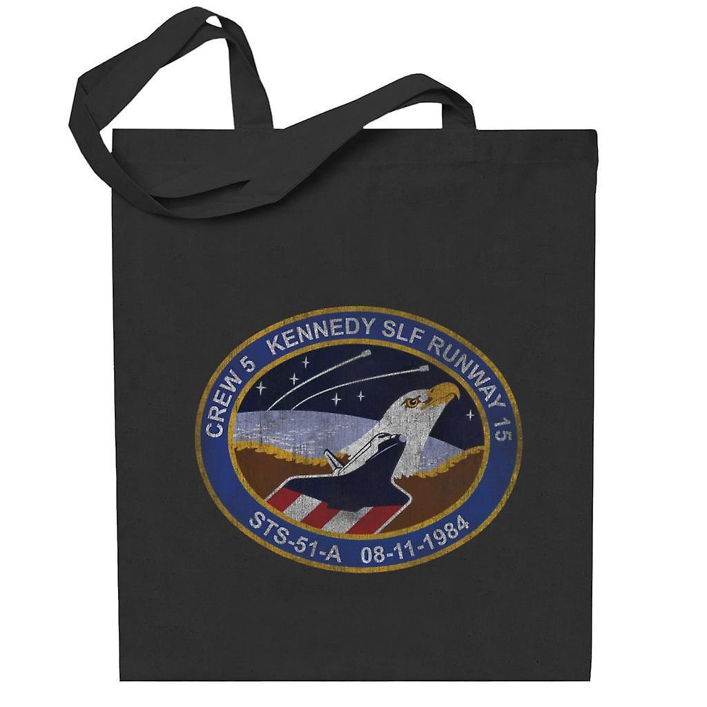 NASA STS 51 A Discovery Mission Badge Distressed Totebag Black 38 x 42 cm