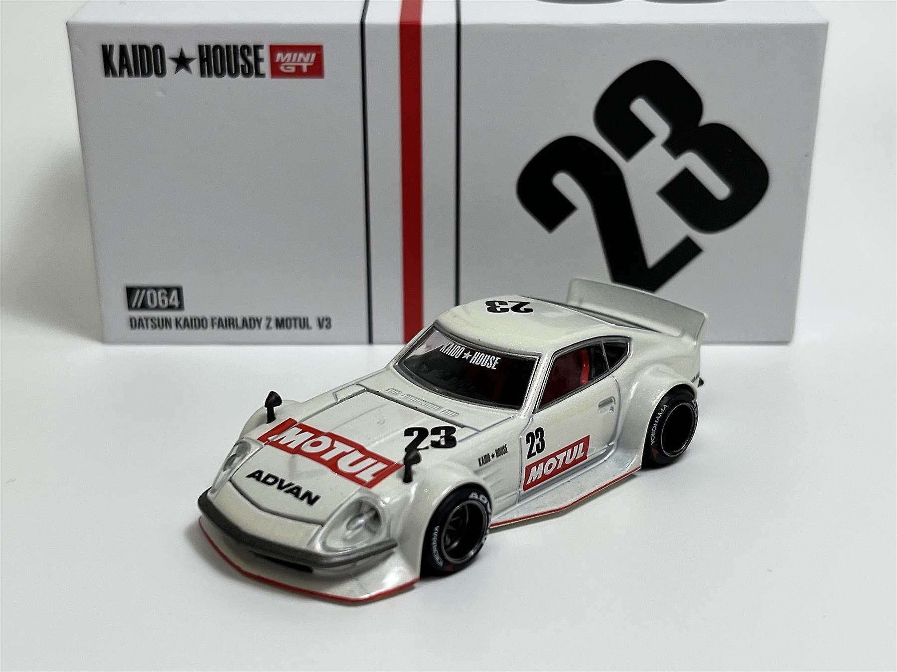 Datsun Kaido Fairlady Z Motul V3 1:64 Scale Mini GT KHMG064