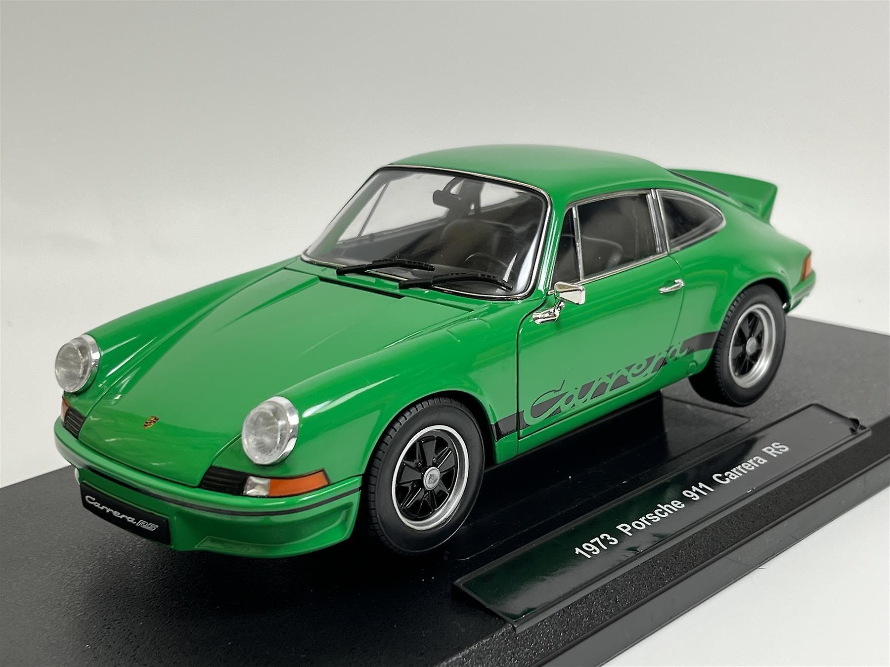 1973 Porsche 911 Carrera RS Green 1:18 Scale Welly 18044gn