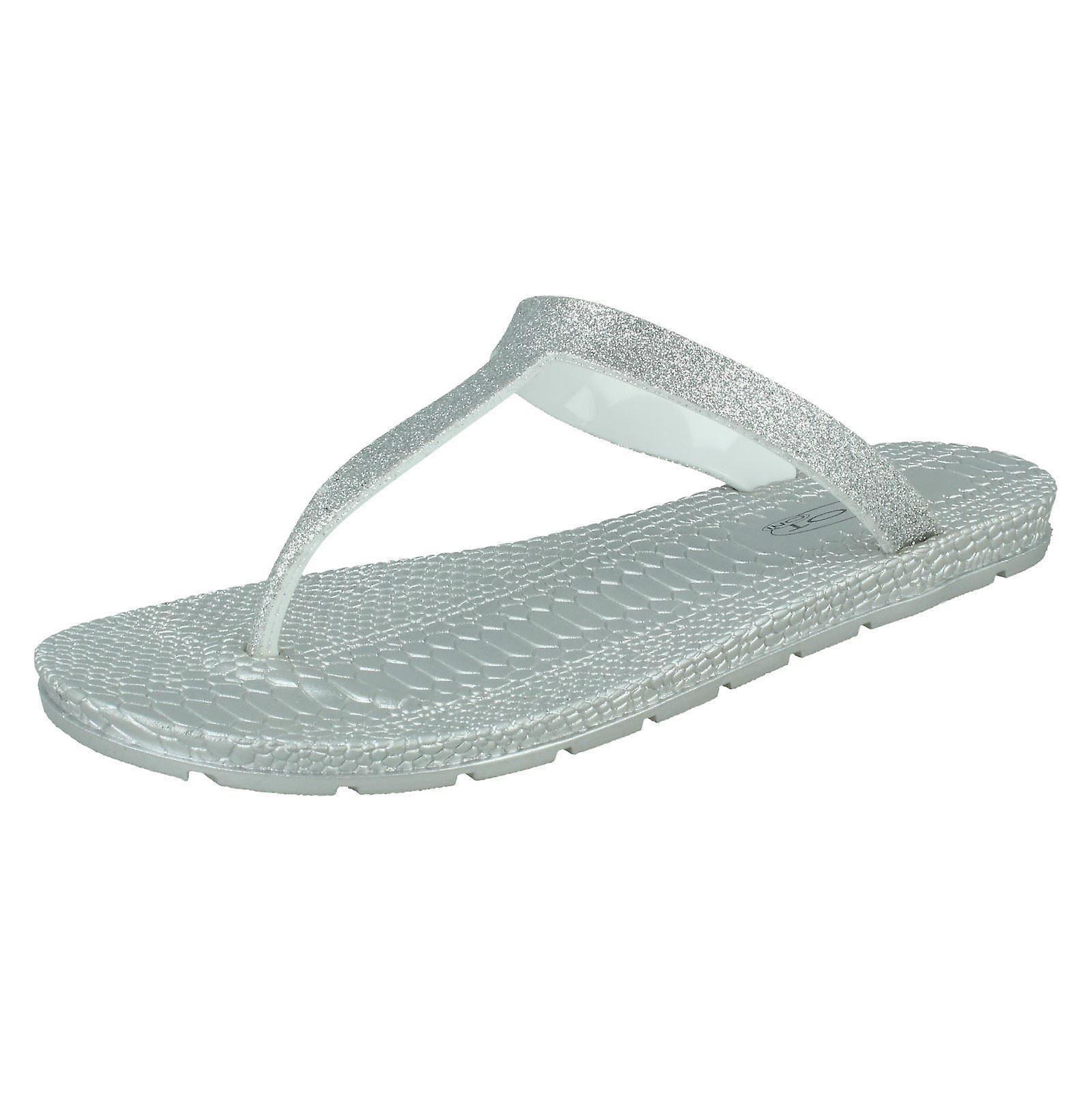 Ladies Spot On Flat Toepost Flip Flops F00376 Silver UK 5