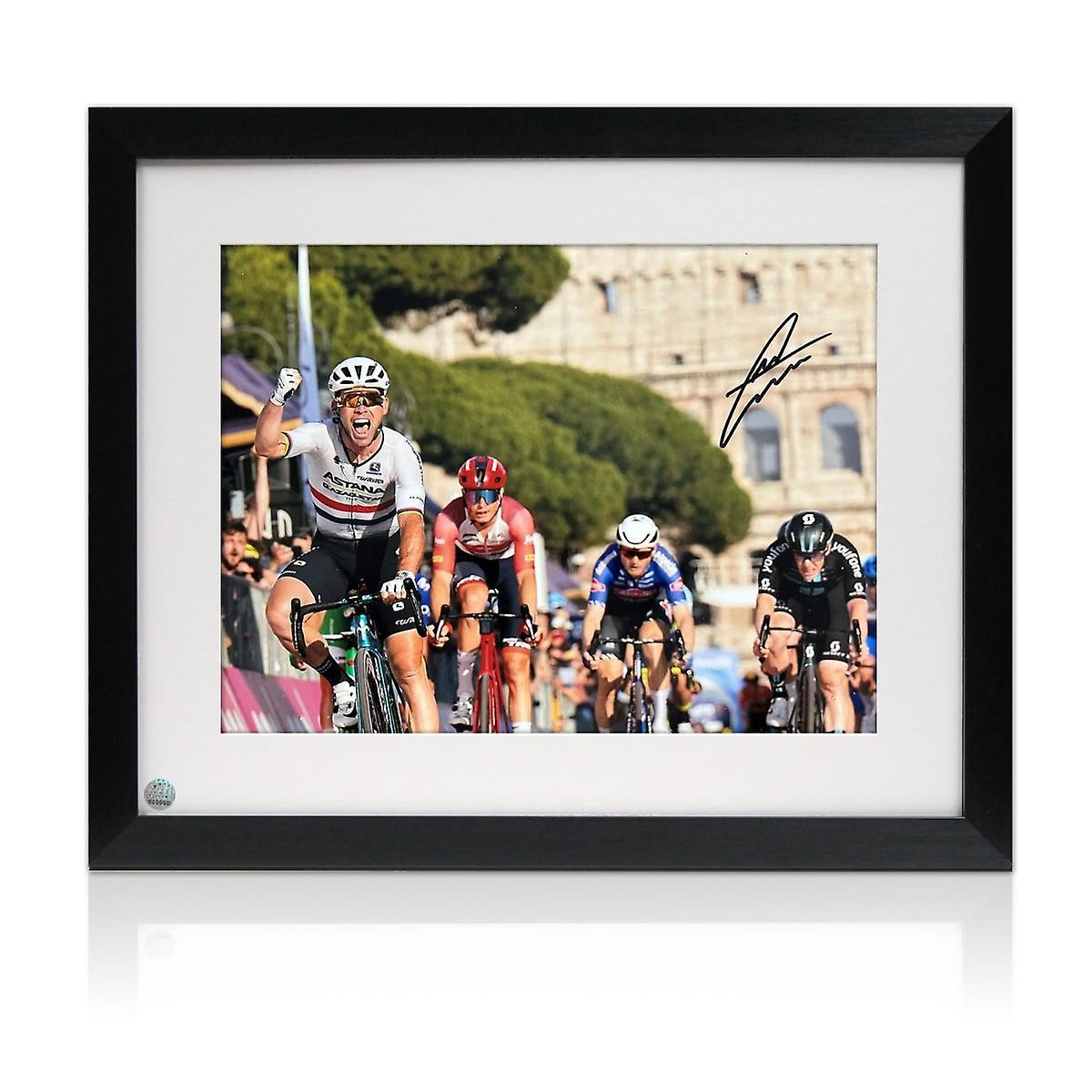 Exclusive Memorabilia Mark Cavendish Signed Cycling Photo. Giro Last Stage. Framed