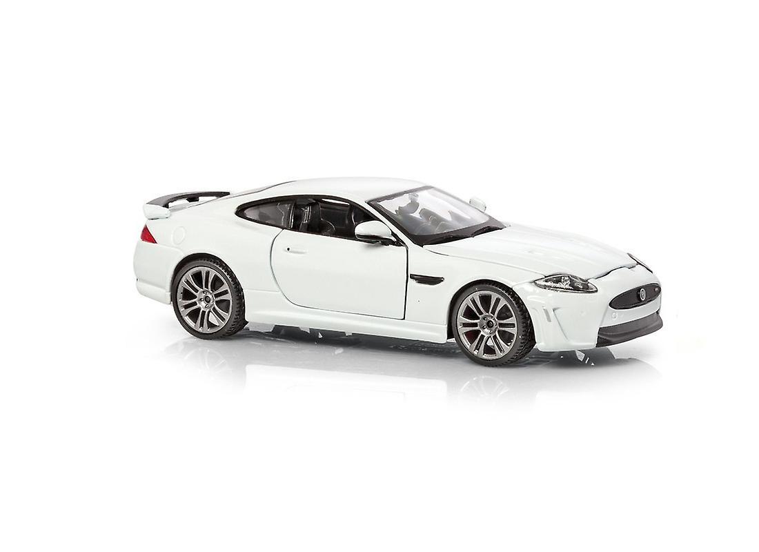 Jaguar XKR-S Diecast Model 1:24 scale White Bburago 17cm / 6.7in long