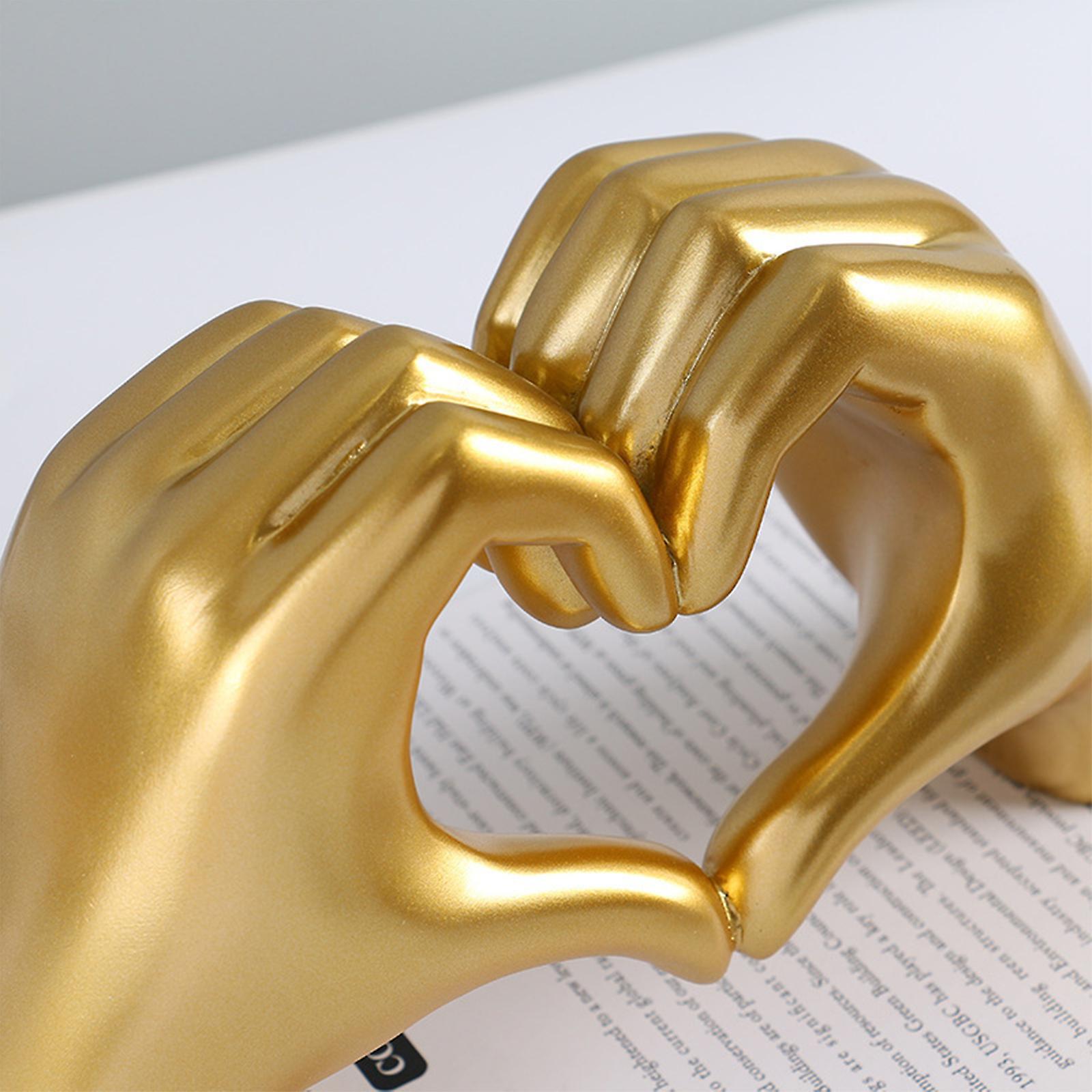 Nspiel Heart Hands Sculpture, Heart Gesture Statue, Home Table Decor Hand Heart Sign Statue, Heart Shape Figurine Valentine's Day Gift Gold