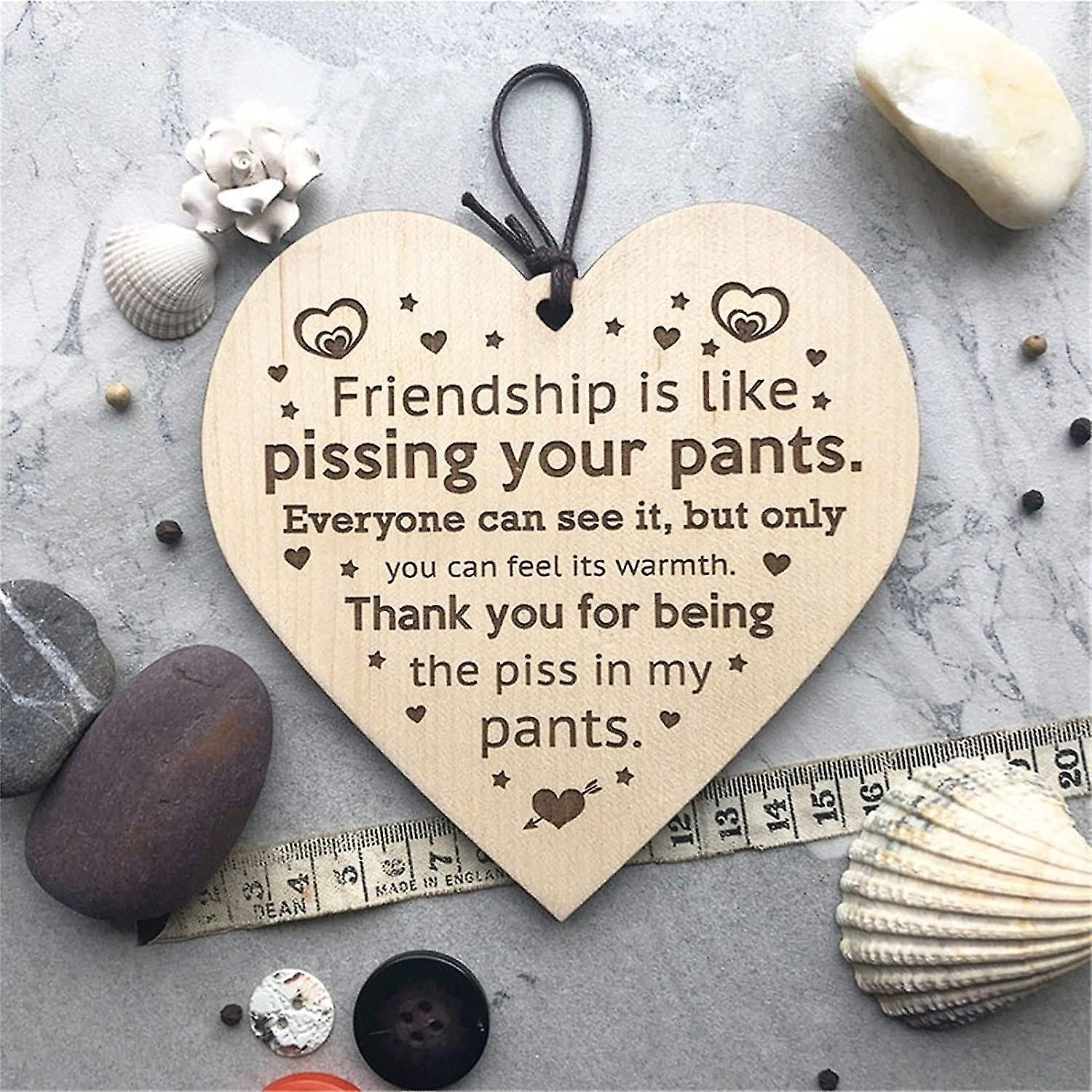 Tianzun Friendship Pissing Pants Funny Wooden Plaque, Wood Heart Shaped Plaque Friendship Ornament Wall Art Decor