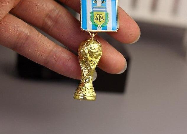 Slowmoose Soccer World Cup National Team Logo Keychains - Creative Car Silicone Pendant Argentina B