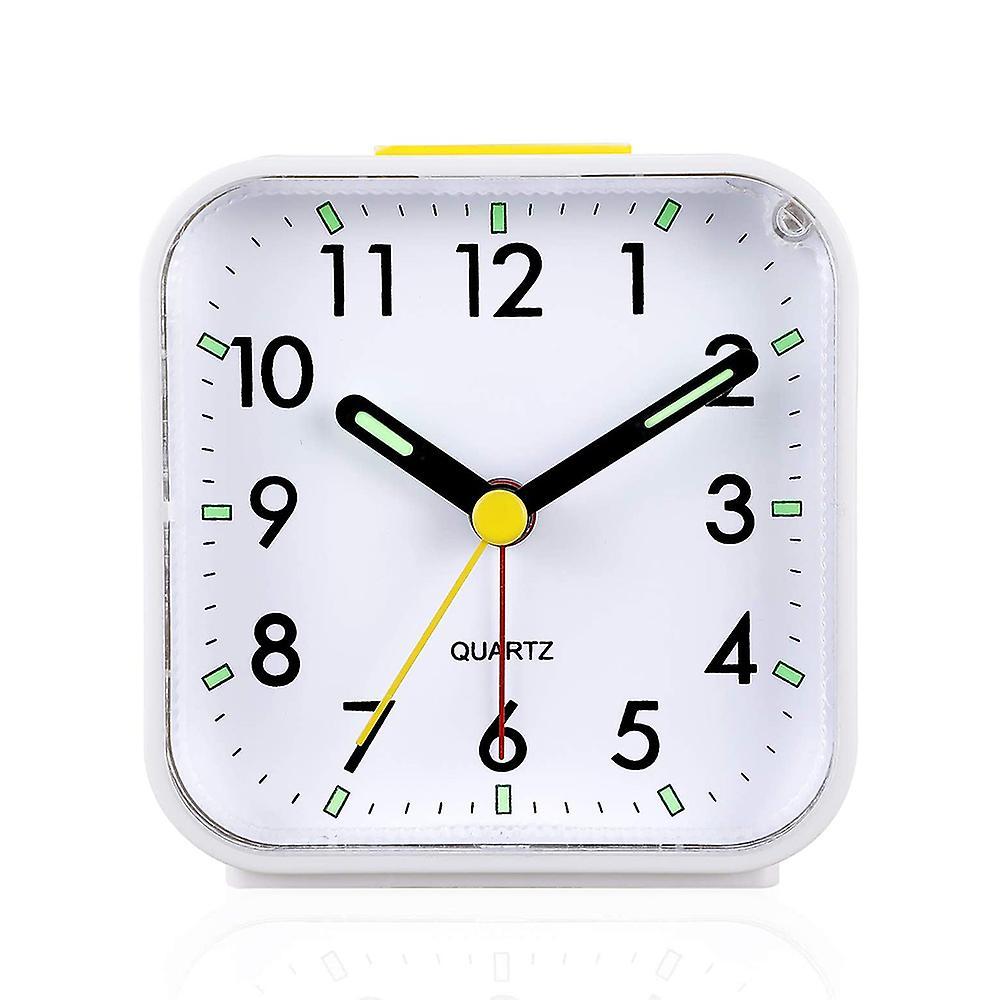 Sunrain Silent Analog Alarm Clock Non Ticking, Gentle Wake, Battery Operated Snooze And Light Functions White