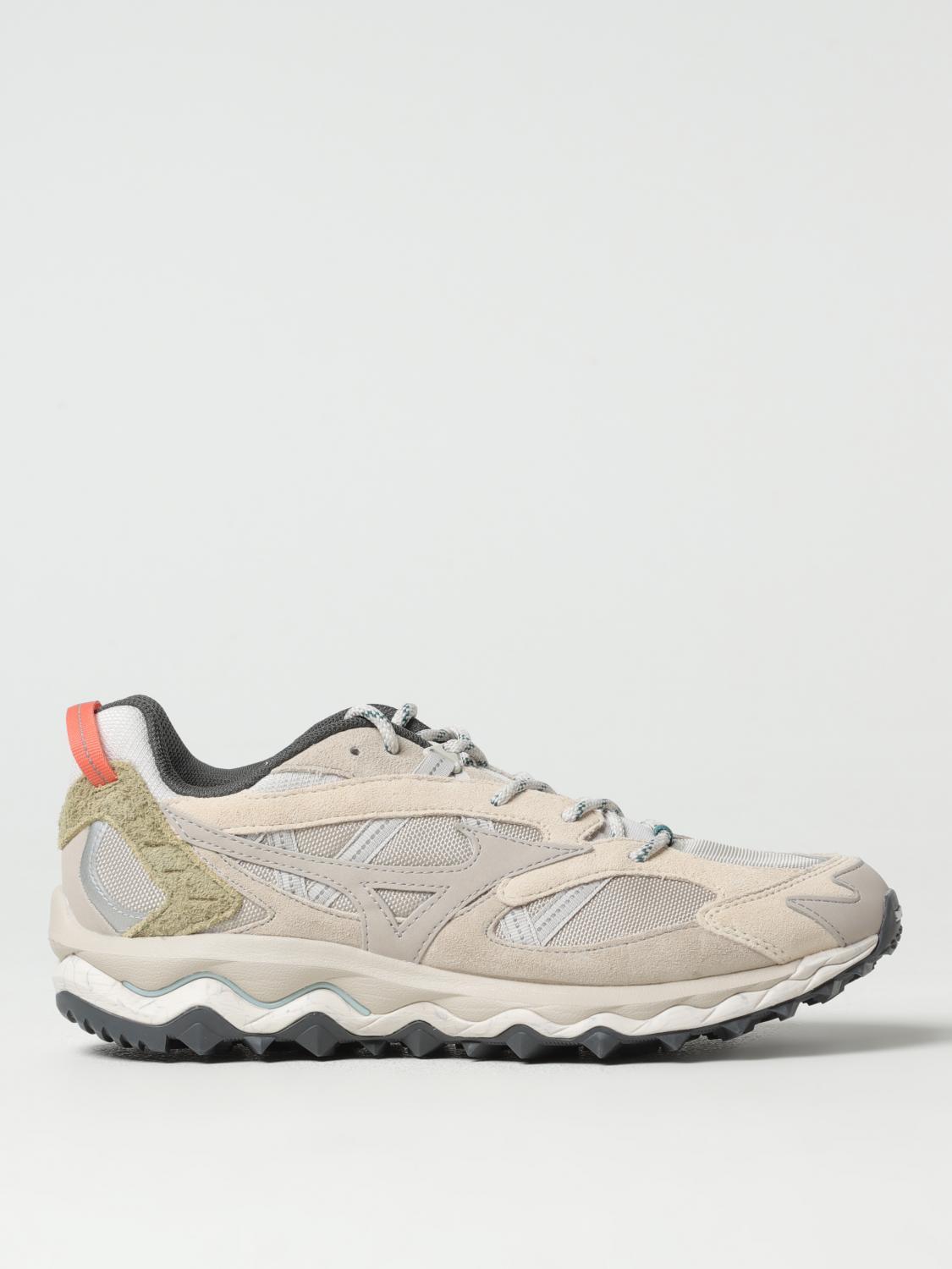 Trainers MIZUNO Men colour Beige