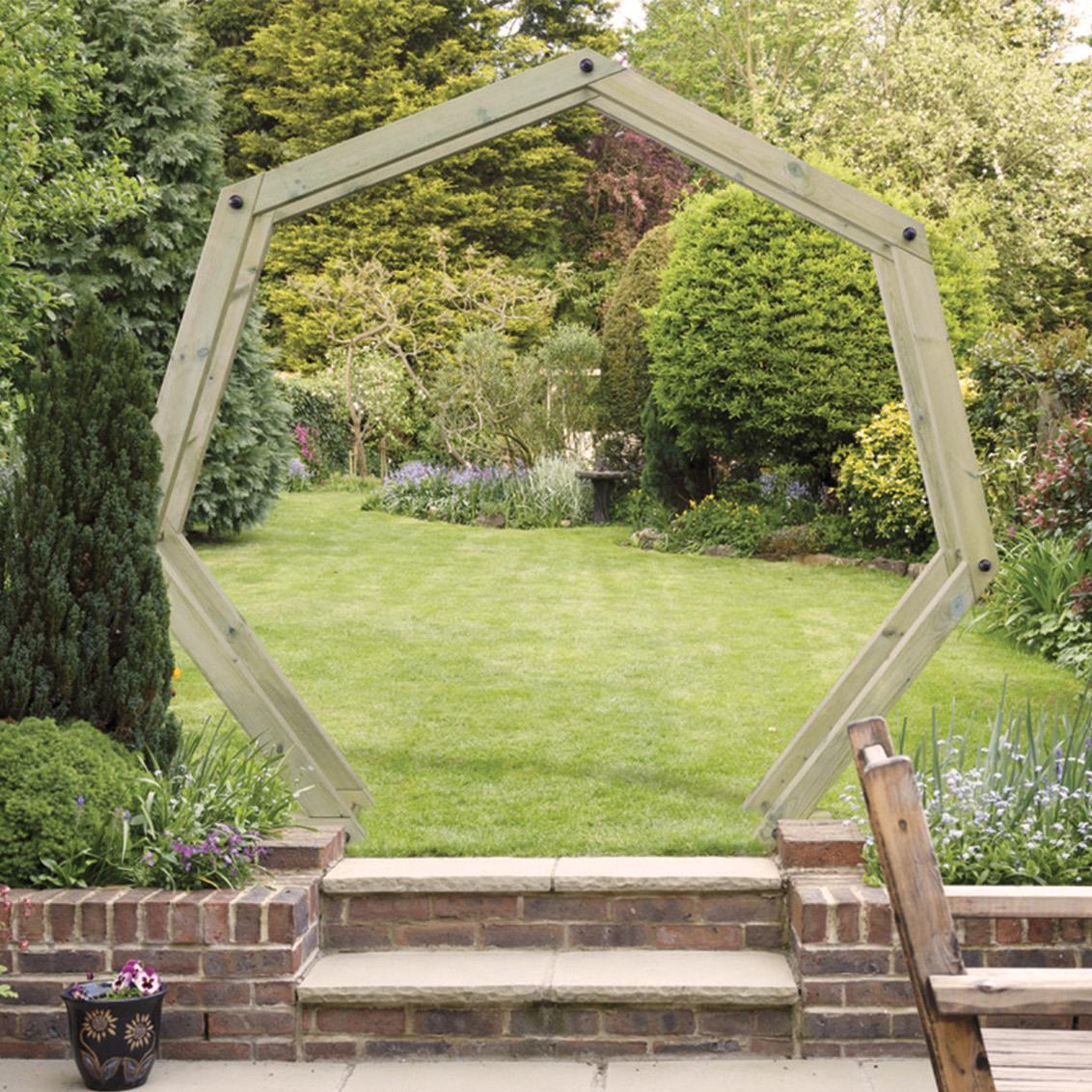 Grange Hexagon Moon Gate