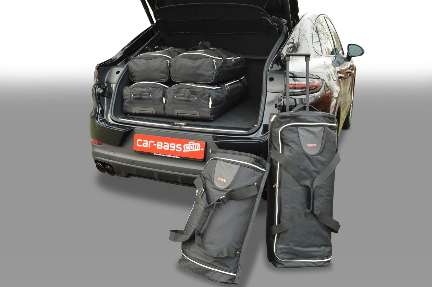 Porsche Cayenne Coupé (PO536) travel bag set 2019-present