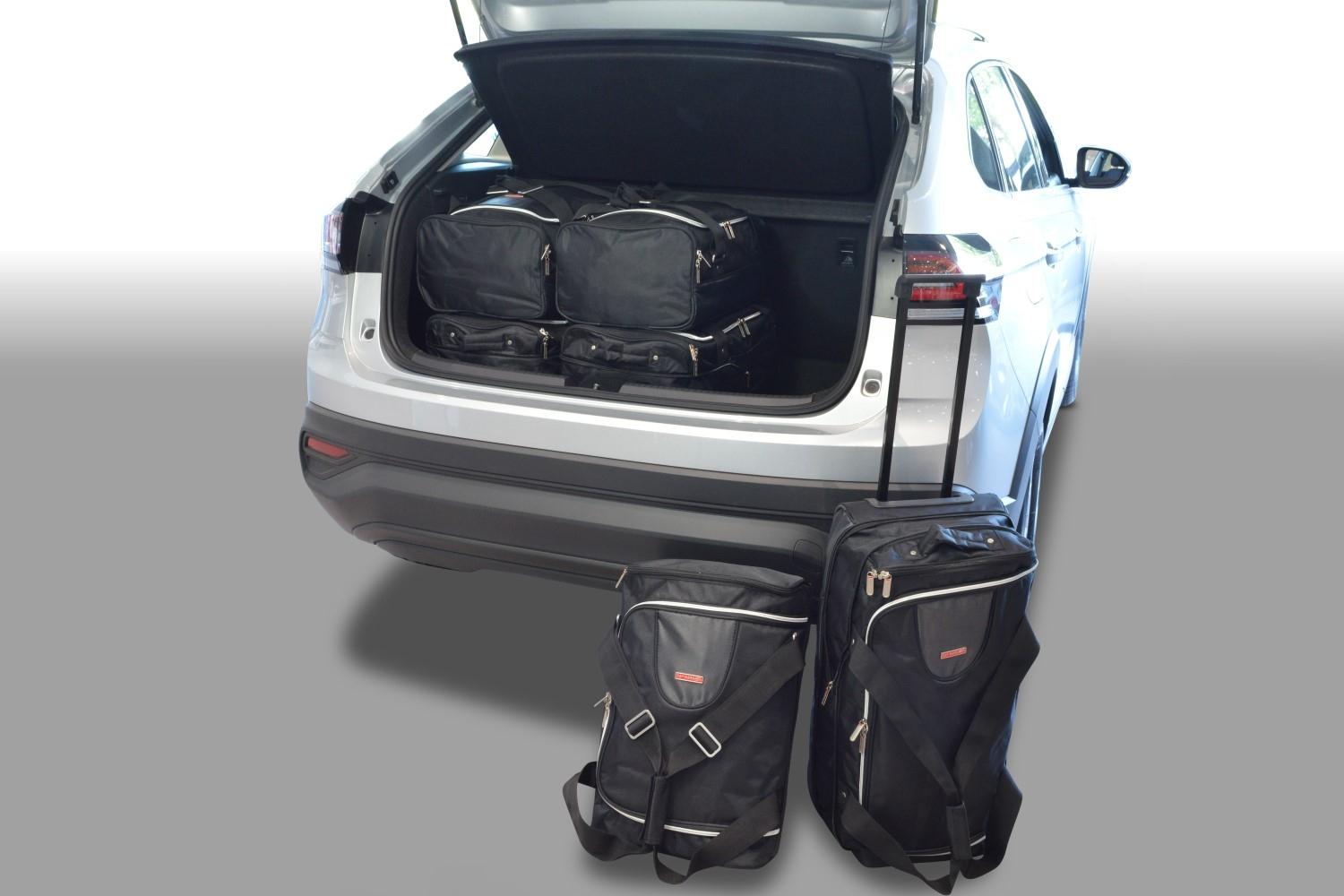 Travel bag set Volkswagen Taigo (CS) 2021-present