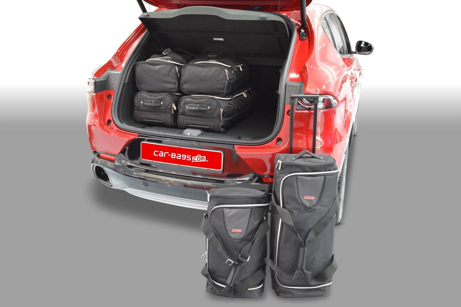 Travel bag set Alfa Romeo Tonale (965) 2022-present