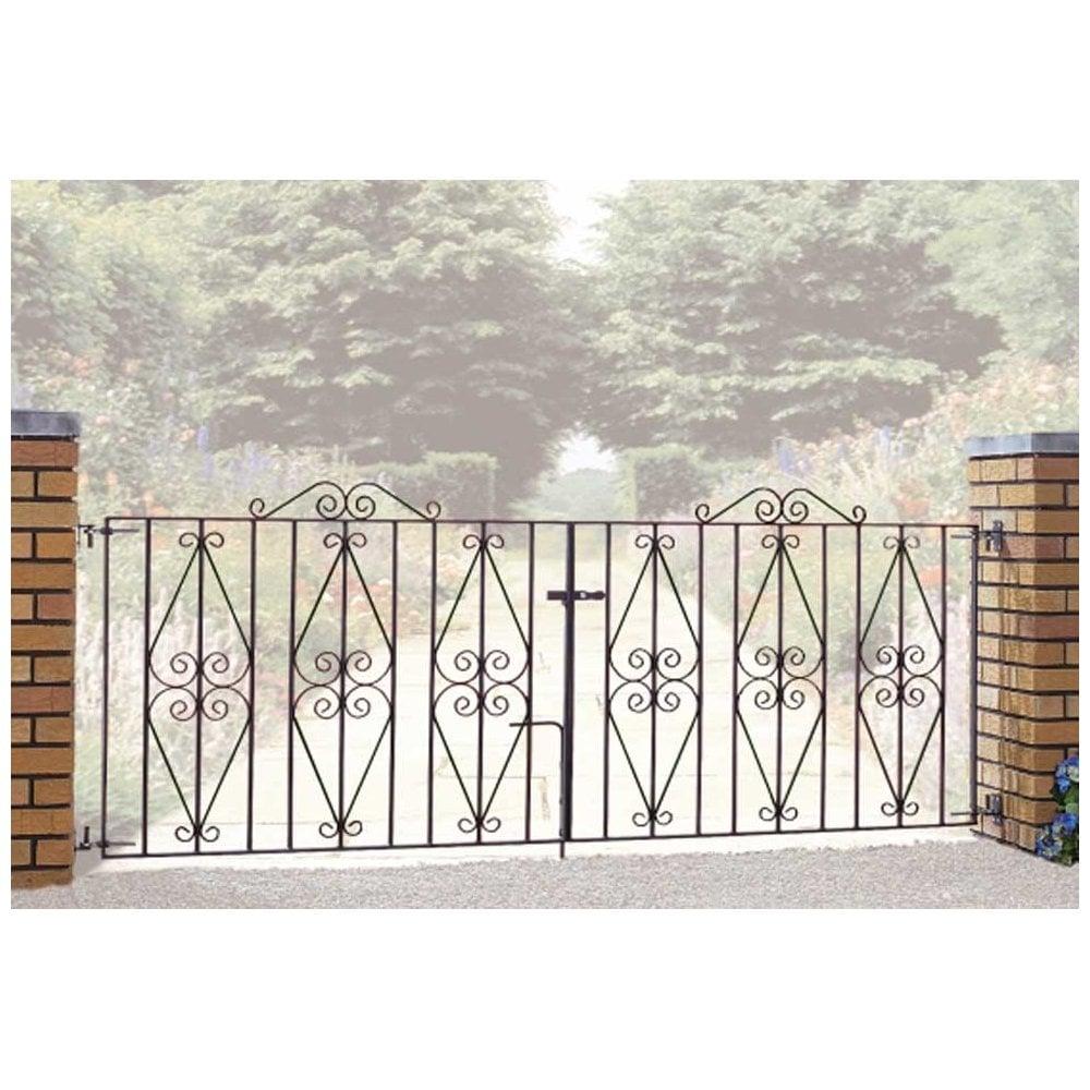 Stirling Low Double Driveway Gate