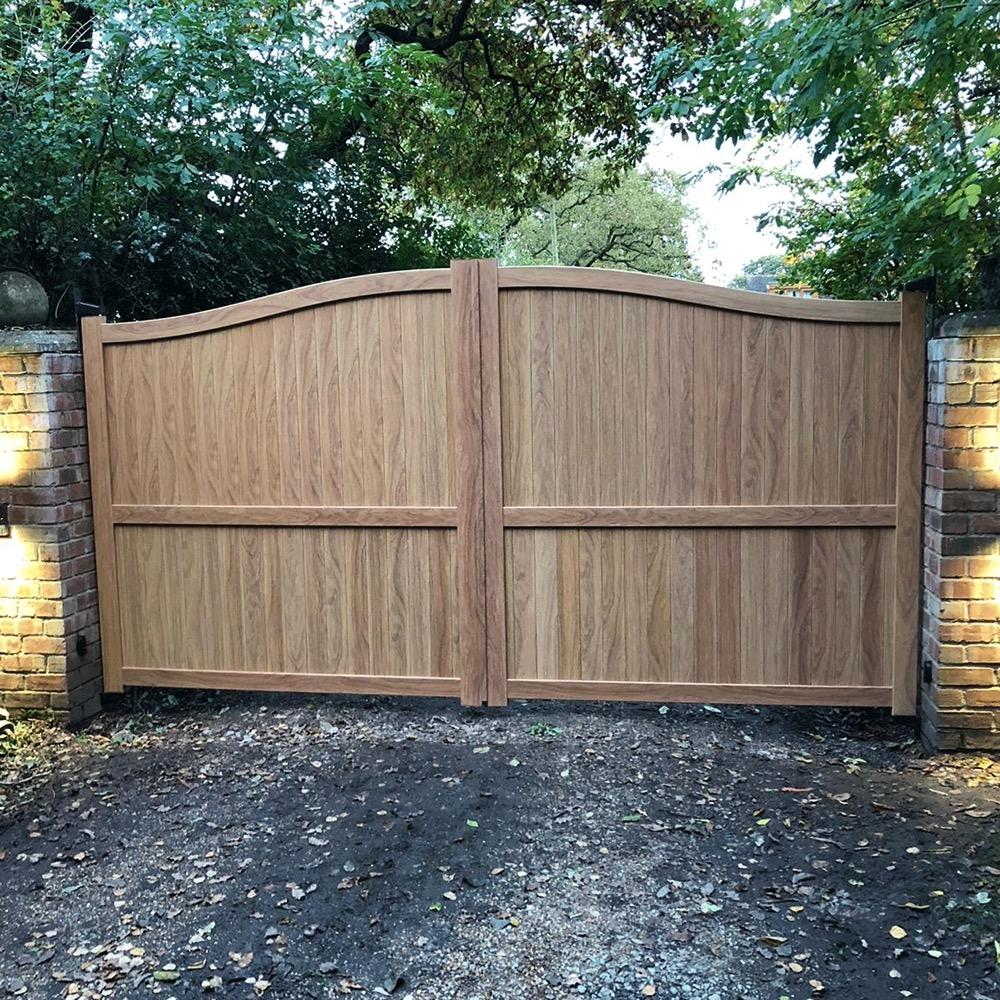 Hartfield Aluminium Driveway Gate