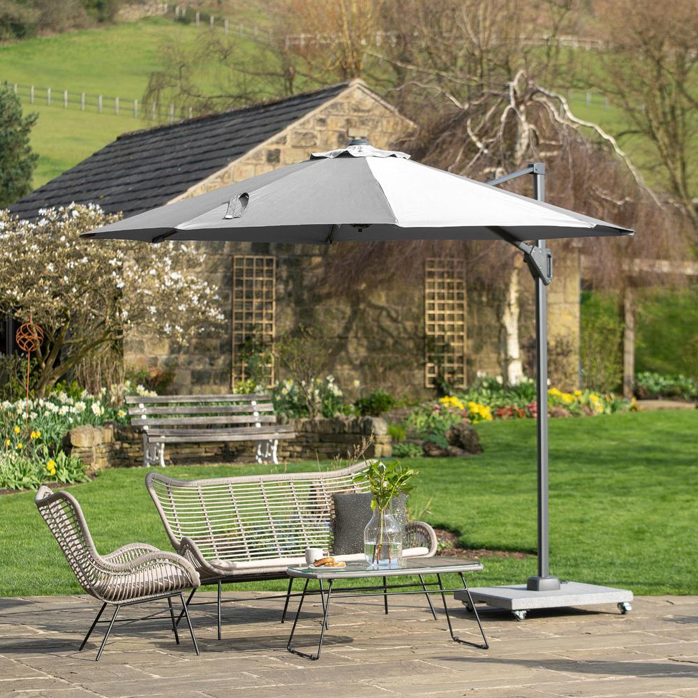 Voyager T1  Round Luna Grey Parasol 3m