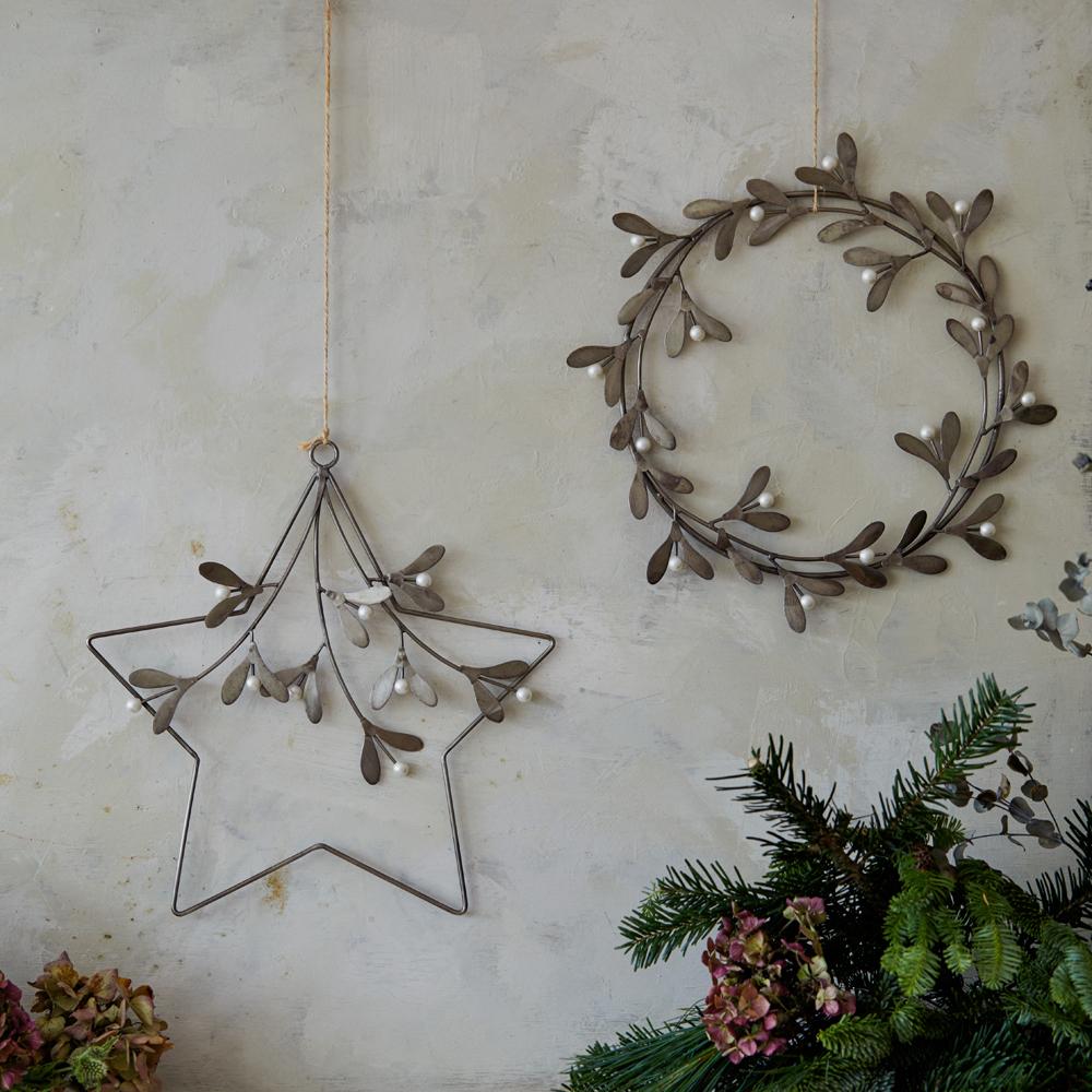 Galvanised Star Mistletoe Wreath W31cm